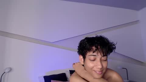 Alana online show from March 12, 2025, 9:35 pm