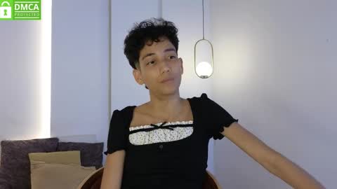Alana online show from June 4, 2026, 9:43 pm