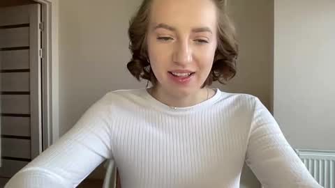 Lina online show from January 7, 2025, 8:45 am