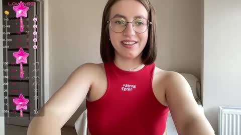 Lina online show from February 6, 2025, 11:21 am