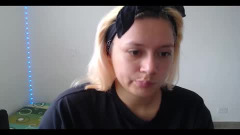 Snapshot of hot_mommymia chatting on February 3, 2025, 3:59 pm Mia online show from February 3, 2025, 3:59 pm