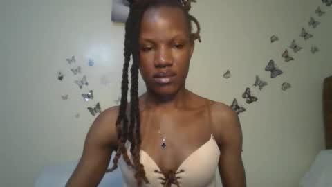 Snapshot of hot_petite100 chatting on October 16, 2025, 10:33 pm hot petite100 online show from October 16, 2025, 10:33 pm