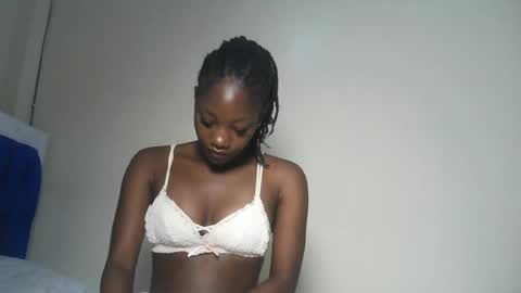 Snapshot of hot_sexxxy_girl chatting on July 14, 2026, 2:16 am Milly online show from July 14, 2026, 2:16 am