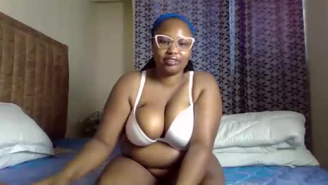 Snapshot of hot_sexxy_babe chatting on March 2, 2026, 8:21 am Mercy online show from March 2, 2026, 8:21 am