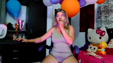 Snapshot of hot_sexy_bunny chatting on July 28, 2026, 3:21 pm hot sexy bunny online show from July 28, 2026, 3:21 pm