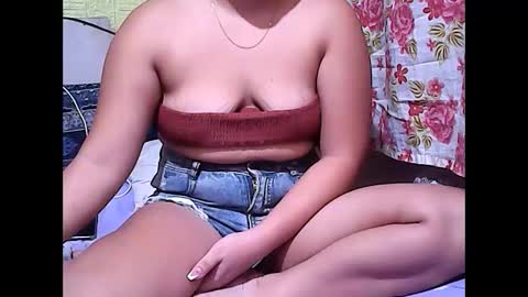 hot_tricia05 online show from March 3, 2025, 11:11 am