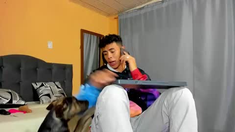 hot_twinks83 online show from February 13, 2025, 12:57 am