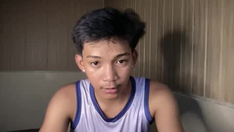hotasian_jerome online show from May 27, 2026, 9:06 am