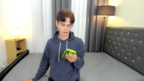 Kenny online show from September 14, 2025, 3:38 am