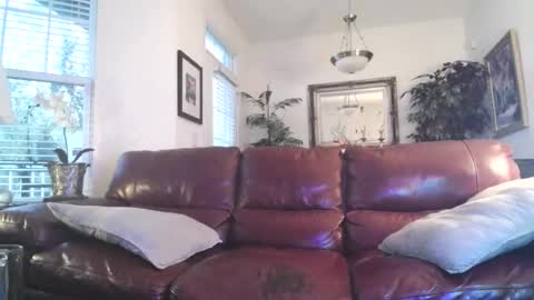 hotblondemilf1962 online show from July 23, 2026, 11:57 pm