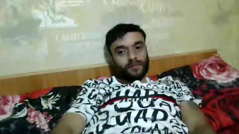 Snapshot of hotbodyboy879506 chatting on May 26, 2026, 12:06 am Mihai online show from May 26, 2026, 12:06 am