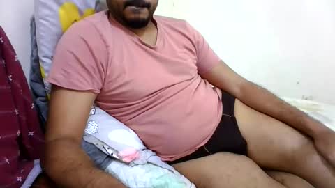 Snapshot of hotboy8677 chatting on February 5, 2026, 1:05 pm Hotboy8677 online show from February 5, 2026, 1:05 pm