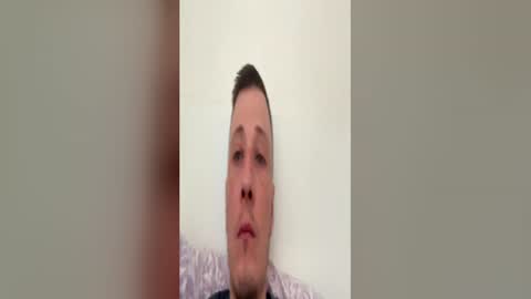 hotboy96hot96 online show from April 17, 2026, 10:40 am