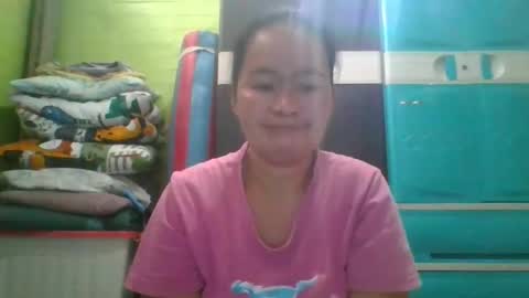 hotchicks4uxx online show from January 28, 2025, 3:47 am