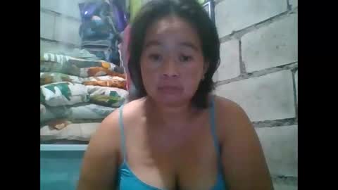 Snapshot of hotchicks4uxx chatting on April 7, 2026, 12:22 am hotchicks4uxx online show from April 7, 2026, 12:22 am