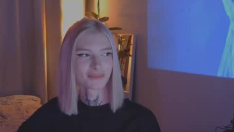 hotchubently online show from March 4, 2025, 12:12 pm