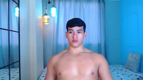 Hussain   aaron and Ekko online show from November 20, 2025, 1:33 pm