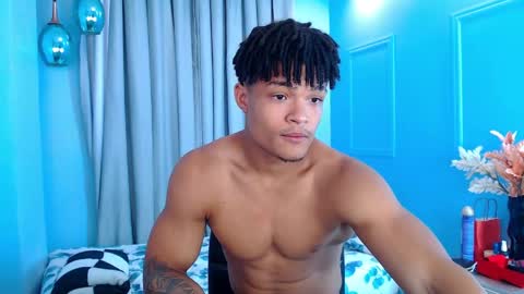 Snapshot of hotcrew_ chatting on May 29, 2026, 7:34 pm Hussain aaron and Ekko online show from May 29, 2026, 7:34 pm