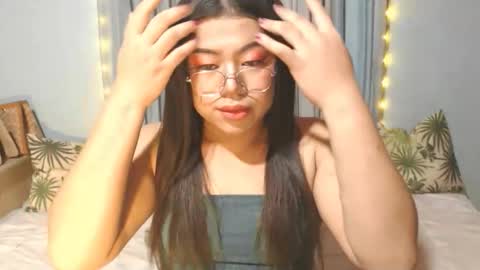 hotcumduo_goddess online show from April 3, 2026, 1:31 pm