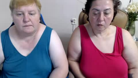 Snapshot of hotfiremommy chatting on July 14, 2026, 6:24 pm LimonkaFire online show from July 14, 2026, 6:24 pm