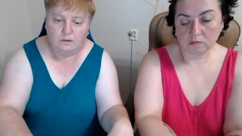 Snapshot of hotfiremommy chatting on July 15, 2026, 6:57 pm LimonkaFire online show from July 15, 2026, 6:57 pm