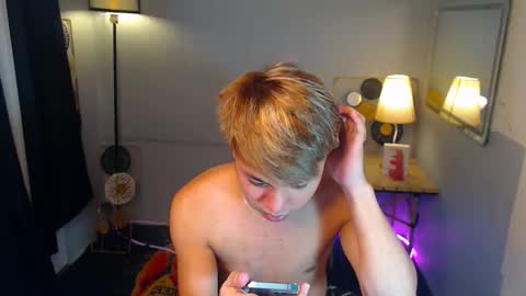 hotfucker_drei online show from September 26, 2025, 9:02 am