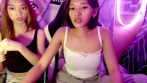 Snapshot of hotgirlronaxx chatting on October 5, 2025, 11:35 pm hotgirlronaxx online show from October 5, 2025, 11:35 pm