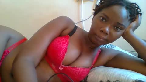 Queen online show from March 1, 2026, 8:27 am