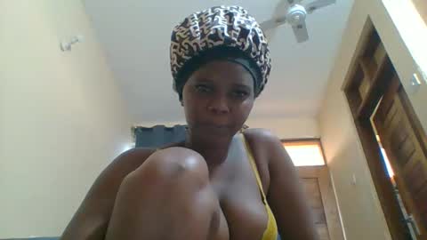 Snapshot of hotgodees chatting on May 29, 2026, 5:49 am Queen online show from May 29, 2026, 5:49 am