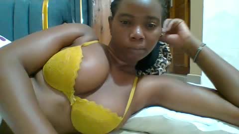 Snapshot of hotgodees chatting on June 23, 2026, 4:10 am Queen online show from June 23, 2026, 4:10 am