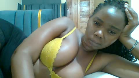 Snapshot of hotgodees chatting on June 25, 2026, 7:07 pm Queen online show from June 25, 2026, 7:07 pm