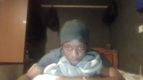 hotguyy001 online show from February 15, 2025, 4:45 pm