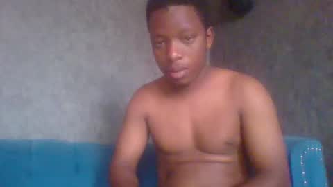 hotguyy001 online show from February 20, 2025, 5:23 am