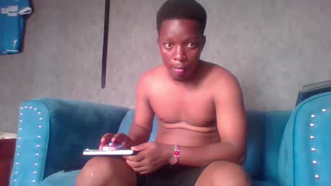 hotguyy001 online show from March 12, 2025, 9:55 am