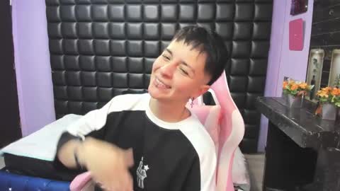 hannah online show from November 22, 2025, 2:38 pm