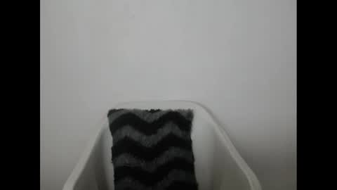 hotjessie0 online show from January 23, 2025, 10:32 am