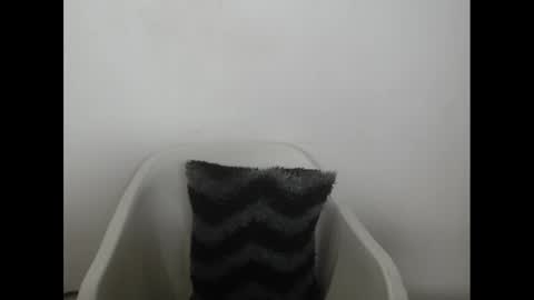 hotjessie0 online show from January 27, 2025, 7:14 am