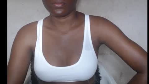 hotjessie0 online show from October 13, 2025, 4:34 am