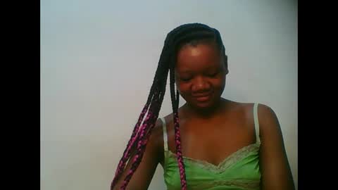 LOYCE online show from November 24, 2025, 2:00 am