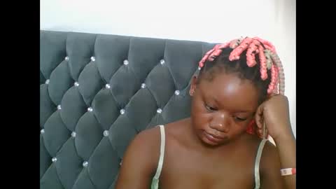 LOYCE online show from February 25, 2026, 6:34 am