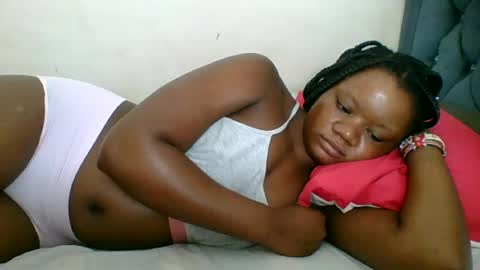 Snapshot of hotjeylee chatting on June 24, 2026, 7:18 am LOYCE online show from June 24, 2026, 7:18 am