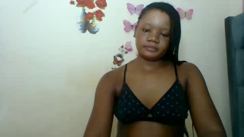 Snapshot of hotjeylee chatting on July 12, 2026, 6:37 am LOYCE online show from July 12, 2026, 6:37 am