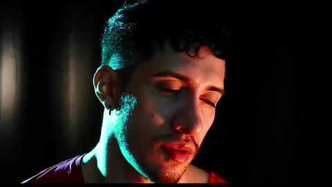 Hotlatinking online show from September 26, 2025, 9:52 pm