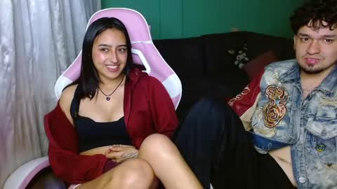 Snapshot of hotlatinocouple__ chatting on May 16, 2026, 12:40 am Eevee Zoro online show from May 16, 2026, 12:40 am