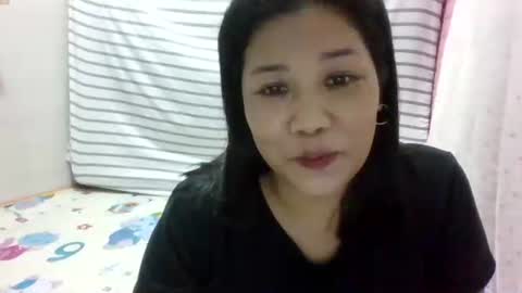 hotlavender online show from September 16, 2025, 2:12 am