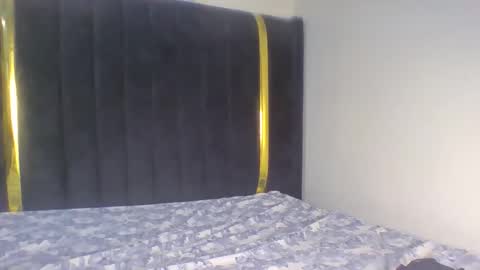 hotleen997564 online show from March 21, 2026, 8:41 am