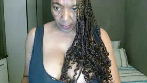hotlilya online show from June 29, 2026, 4:18 pm
