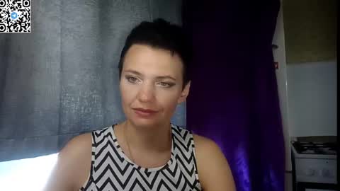 Snapshot of hotmamaqueen234 chatting on July 2, 2026, 10:32 am hotmamaqueen234 online show from July 2, 2026, 10:32 am