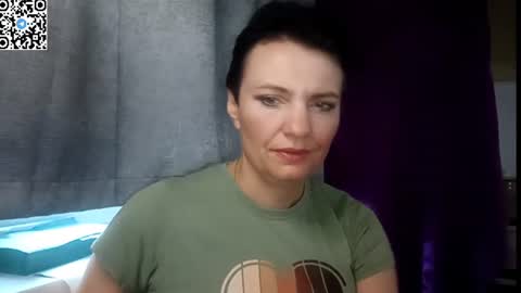 Snapshot of hotmamaqueen234 chatting on July 10, 2026, 11:46 am hotmamaqueen234 online show from July 10, 2026, 11:46 am