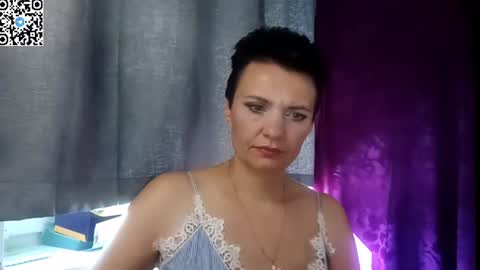 Snapshot of hotmamaqueen234 chatting on July 16, 2026, 12:22 pm hotmamaqueen234 online show from July 16, 2026, 12:22 pm